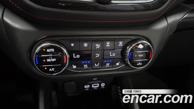 Chevrolet Trailblazer 1.3 Turbo 4WD RS 2023 — фото 33