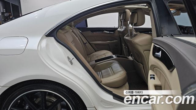 Mercedes-Benz CLS-Class (W218) CLS63 AMG 4MATIC 2014 — фото 12