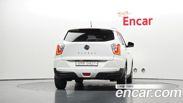 KG Mobility (SsangYong) Tivoli VX 2WD 2016 — фото 4