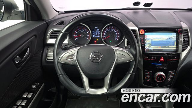KG Mobility (SsangYong) Tivoli VX 2WD 2016 — фото 13