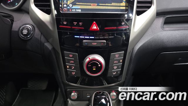 KG Mobility (SsangYong) Tivoli VX 2WD 2016 — фото 16