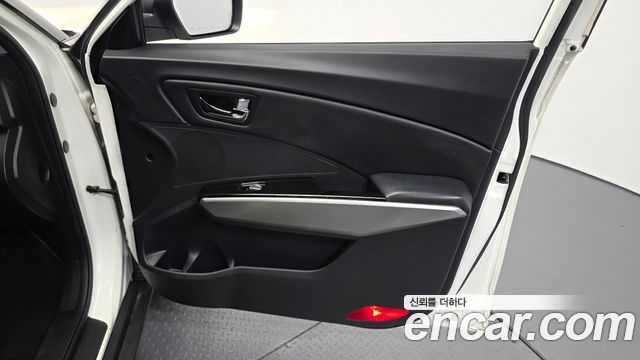 KG Mobility (SsangYong) Tivoli VX 2WD 2016 — фото 24