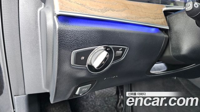 Mercedes-Benz E-Class (W213) E250 Exclusive 2021 — фото 29