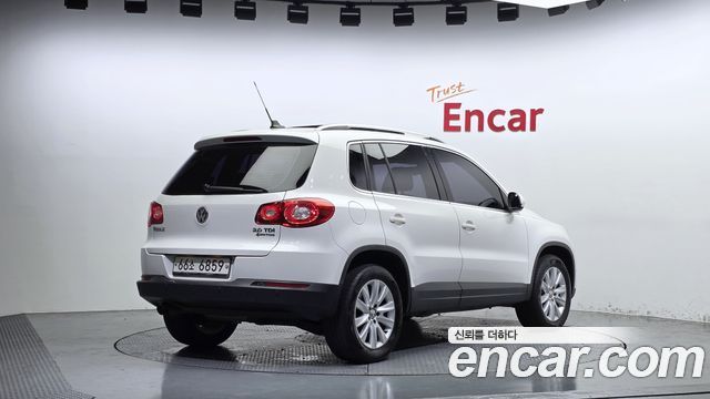 Volkswagen Tiguan 2.0 TDI 5N 2011 — фото 2