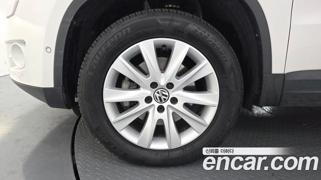Volkswagen Tiguan 2.0 TDI 5N 2011 — фото 5
