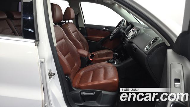 Volkswagen Tiguan 2.0 TDI 5N 2011 — фото 11