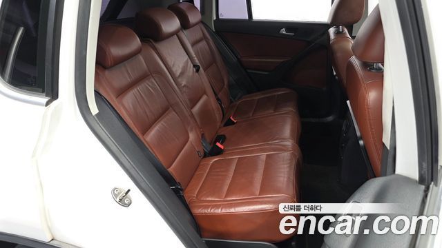 Volkswagen Tiguan 2.0 TDI 5N 2011 — фото 12