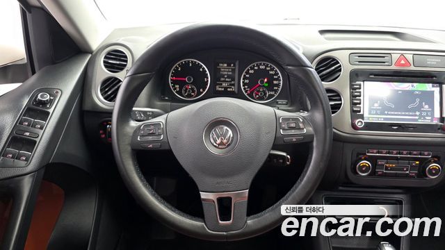 Volkswagen Tiguan 2.0 TDI 5N 2011 — фото 13