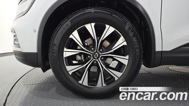 Renault Korea QM6 2.0 LPe LE Signature 2WD 2023 — фото 5