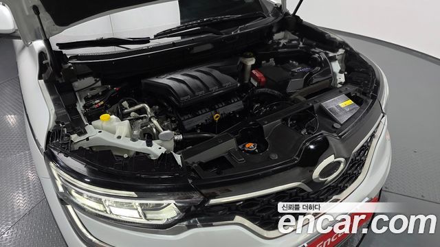 Renault Korea QM6 2.0 LPe LE Signature 2WD 2023 — фото 6