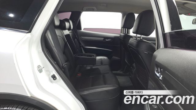 Renault Korea QM6 2.0 LPe LE Signature 2WD 2023 — фото 12