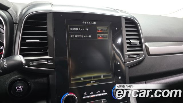 Renault Korea QM6 2.0 LPe LE Signature 2WD 2023 — фото 16
