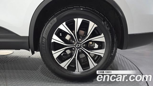 Renault Korea QM6 2.0 LPe LE Signature 2WD 2023 — фото 21