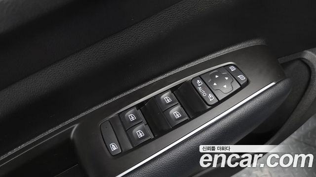 Renault Korea QM6 2.0 LPe LE Signature 2WD 2023 — фото 30