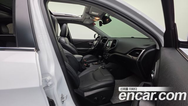 Jeep Cherokee (KL) 2.4 Longitude High AWD 2019 — фото 10