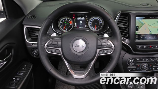 Jeep Cherokee (KL) 2.4 Longitude High AWD 2019 — фото 13