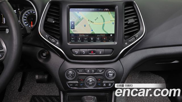 Jeep Cherokee (KL) 2.4 Longitude High AWD 2019 — фото 14