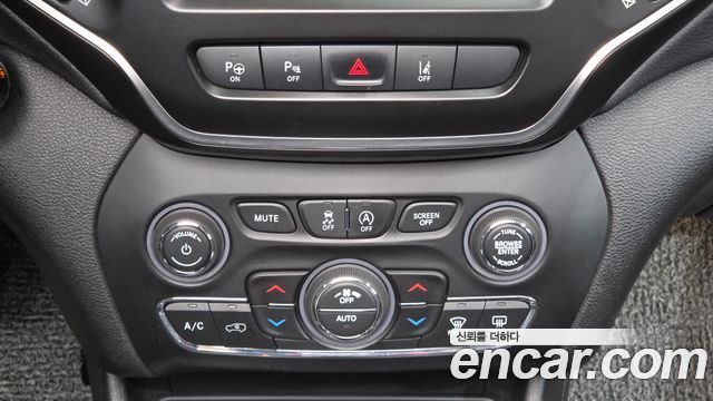 Jeep Cherokee (KL) 2.4 Longitude High AWD 2019 — фото 17