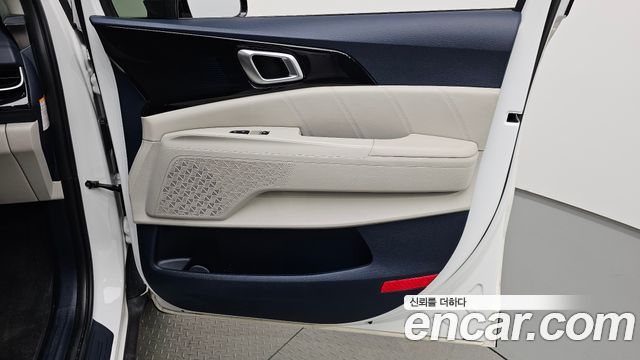 Kia Carnival (IV) HEV 9seater Signature 2024 — фото 25