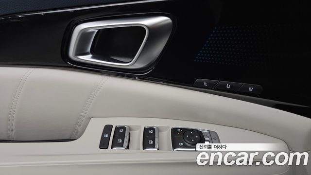 Kia Carnival (IV) HEV 9seater Signature 2024 — фото 32