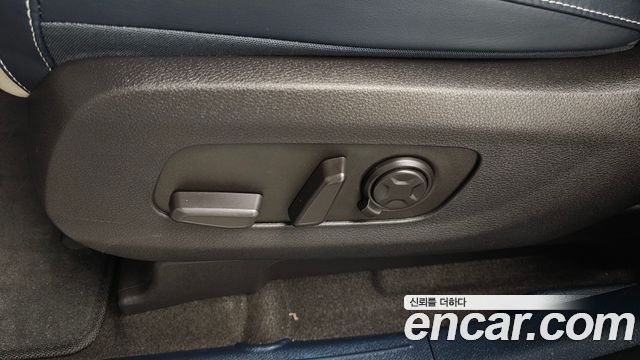 Kia Carnival (IV) HEV 9seater Signature 2024 — фото 35