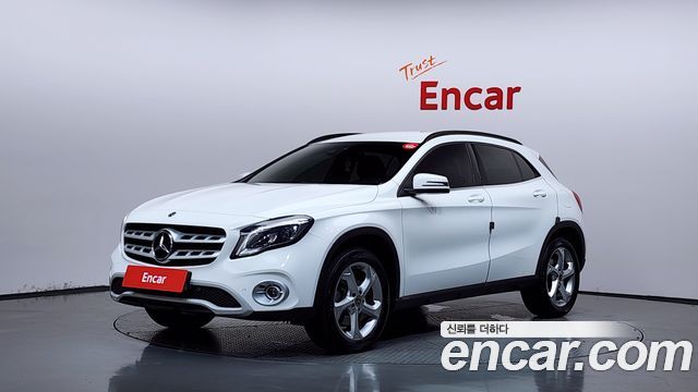Mercedes-Benz GLA-Class (X156) GLA220