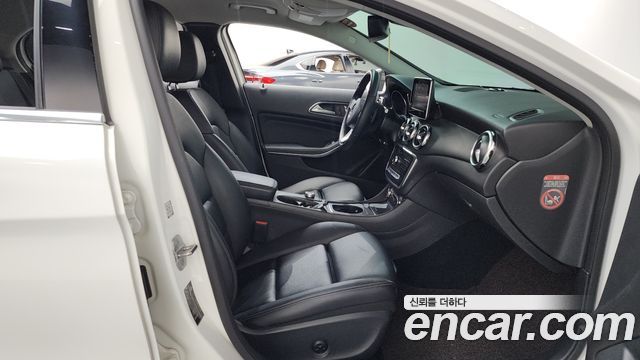 Mercedes-Benz GLA-Class (X156) GLA220 2019 — фото 26