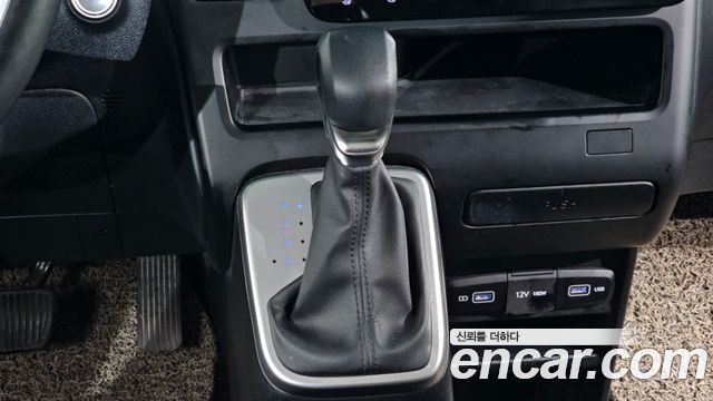 Hyundai Staria Cargo 5-Seater Modern 2023 — фото 9
