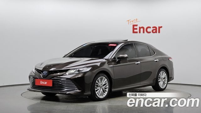 Toyota Camry (XV70) 2.5 XLE Hybrid 2018 — фото 11