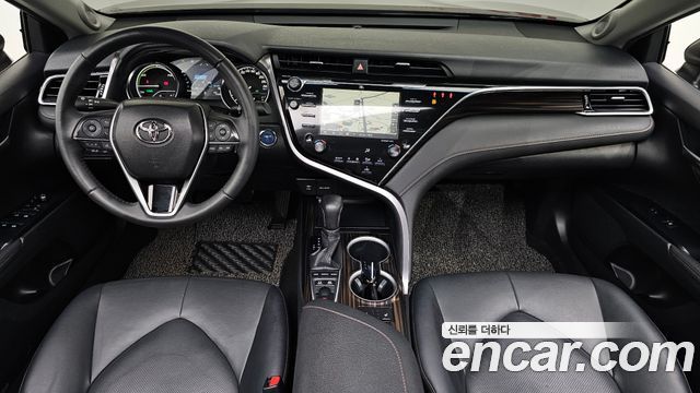 Toyota Camry (XV70) 2.5 XLE Hybrid 2018 — фото 7