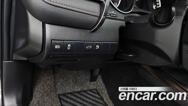 Toyota Camry (XV70) 2.5 XLE Hybrid 2018 — фото 21