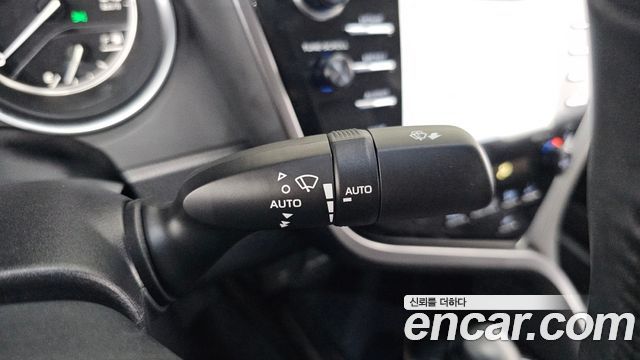 Toyota Camry (XV70) 2.5 XLE Hybrid 2018 — фото 23