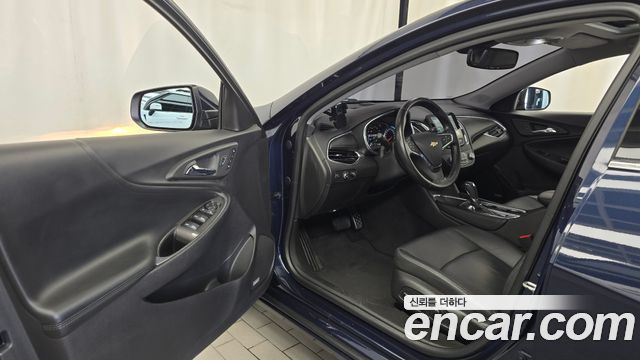Chevrolet Malibu 2.0 Turbo LT Permium 2017 — фото 10
