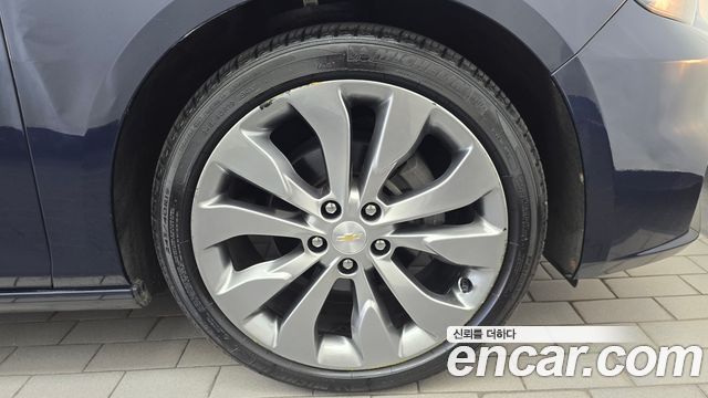 Chevrolet Malibu 2.0 Turbo LT Permium 2017 — фото 27