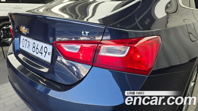 Chevrolet Malibu 2.0 Turbo LT Permium 2017 — фото 29