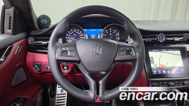Maserati Quattroporte GTS 3.8 V8 Granlusso 2018 — фото 13