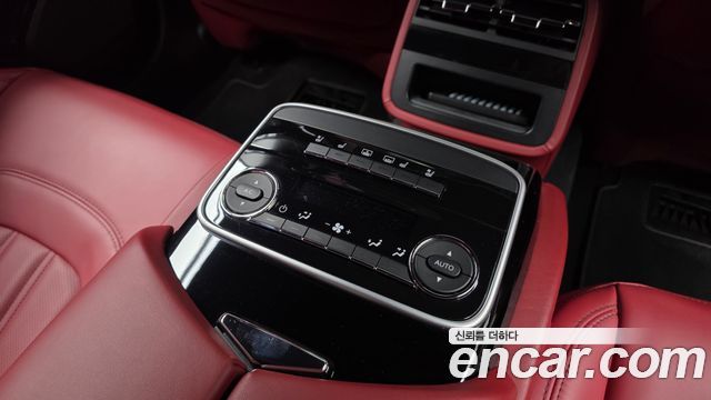 Maserati Quattroporte GTS 3.8 V8 Granlusso 2018 — фото 17