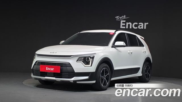 Kia Niro Prestige 2022 — фото 1