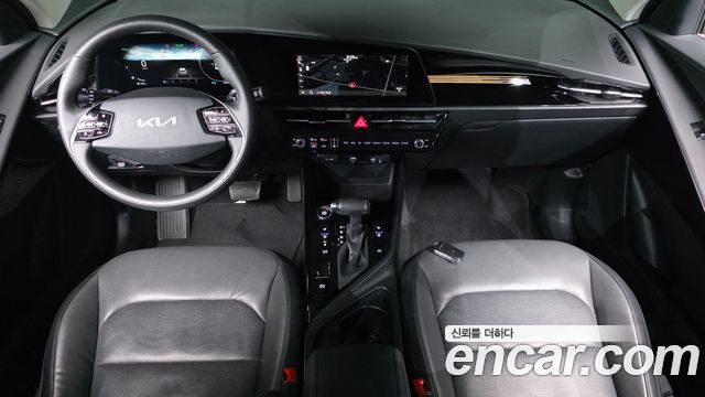 Kia Niro Prestige 2022 — фото 7