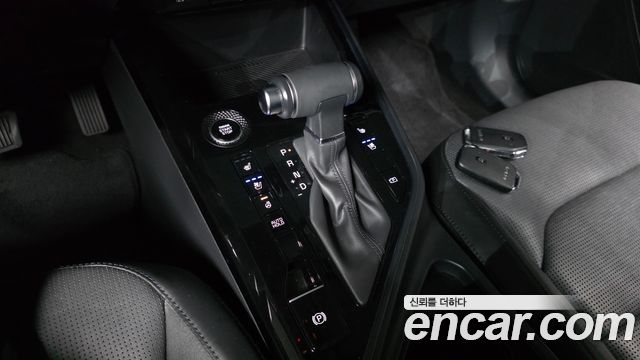 Kia Niro Prestige 2022 — фото 9