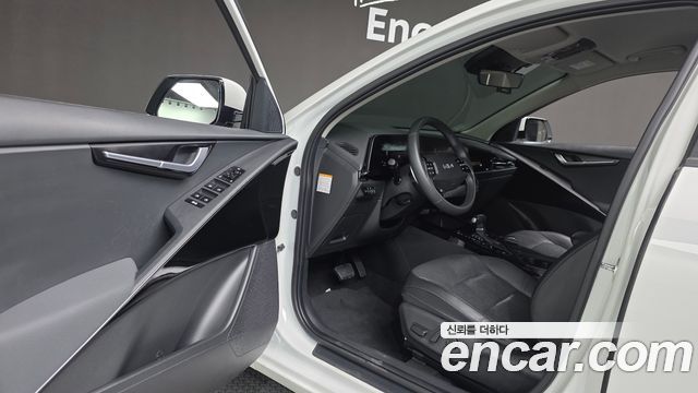 Kia Niro Prestige 2022 — фото 10