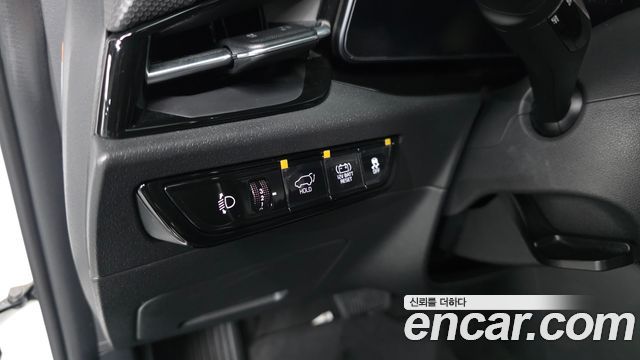 Kia Niro Prestige 2022 — фото 12