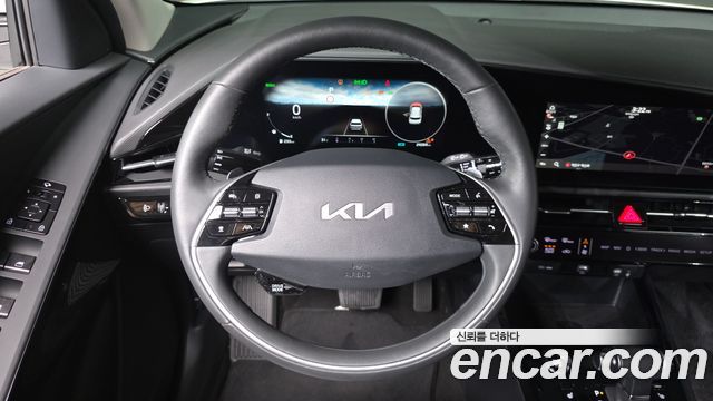 Kia Niro Prestige 2022 — фото 13