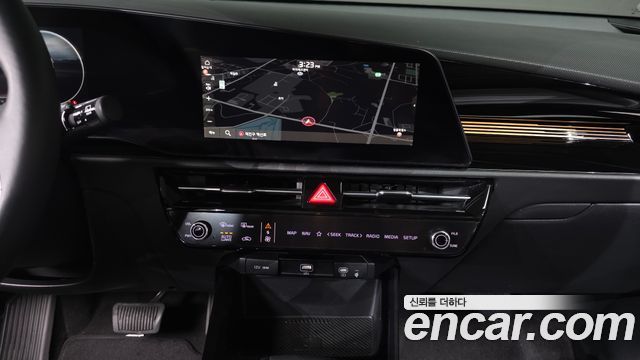 Kia Niro Prestige 2022 — фото 14