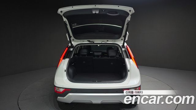 Kia Niro Prestige 2022 — фото 19