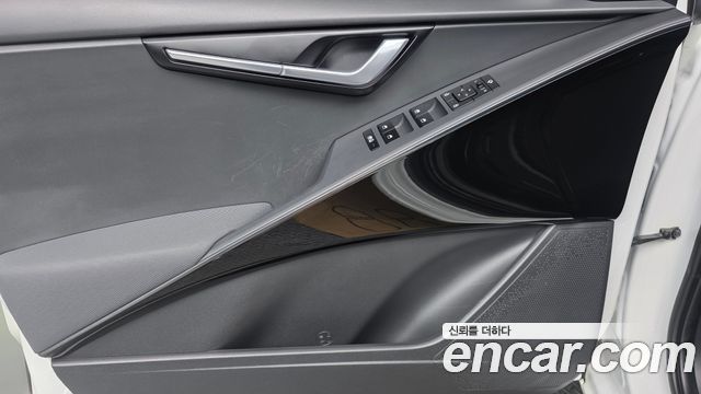 Kia Niro Prestige 2022 — фото 24