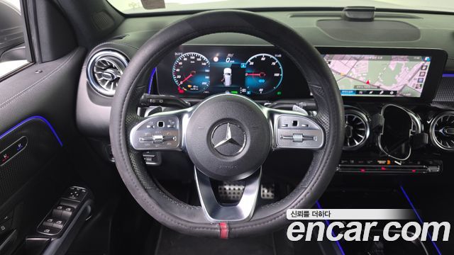Mercedes-Benz EQB (X243) EQB300 4MATIC AMG Line 2022 — фото 13