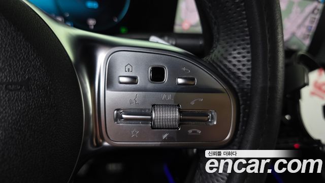 Mercedes-Benz EQB (X243) EQB300 4MATIC AMG Line 2022 — фото 32