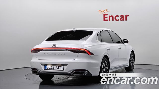 Hyundai Grandeur Hybrid (IG) Le Blanc 2022 — фото 2