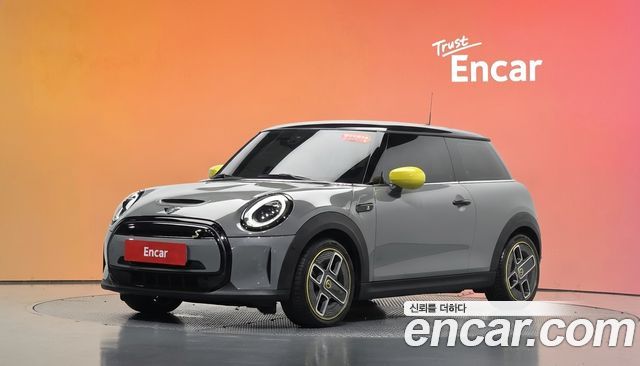 MINI Cooper Electric SE Electric 3rd